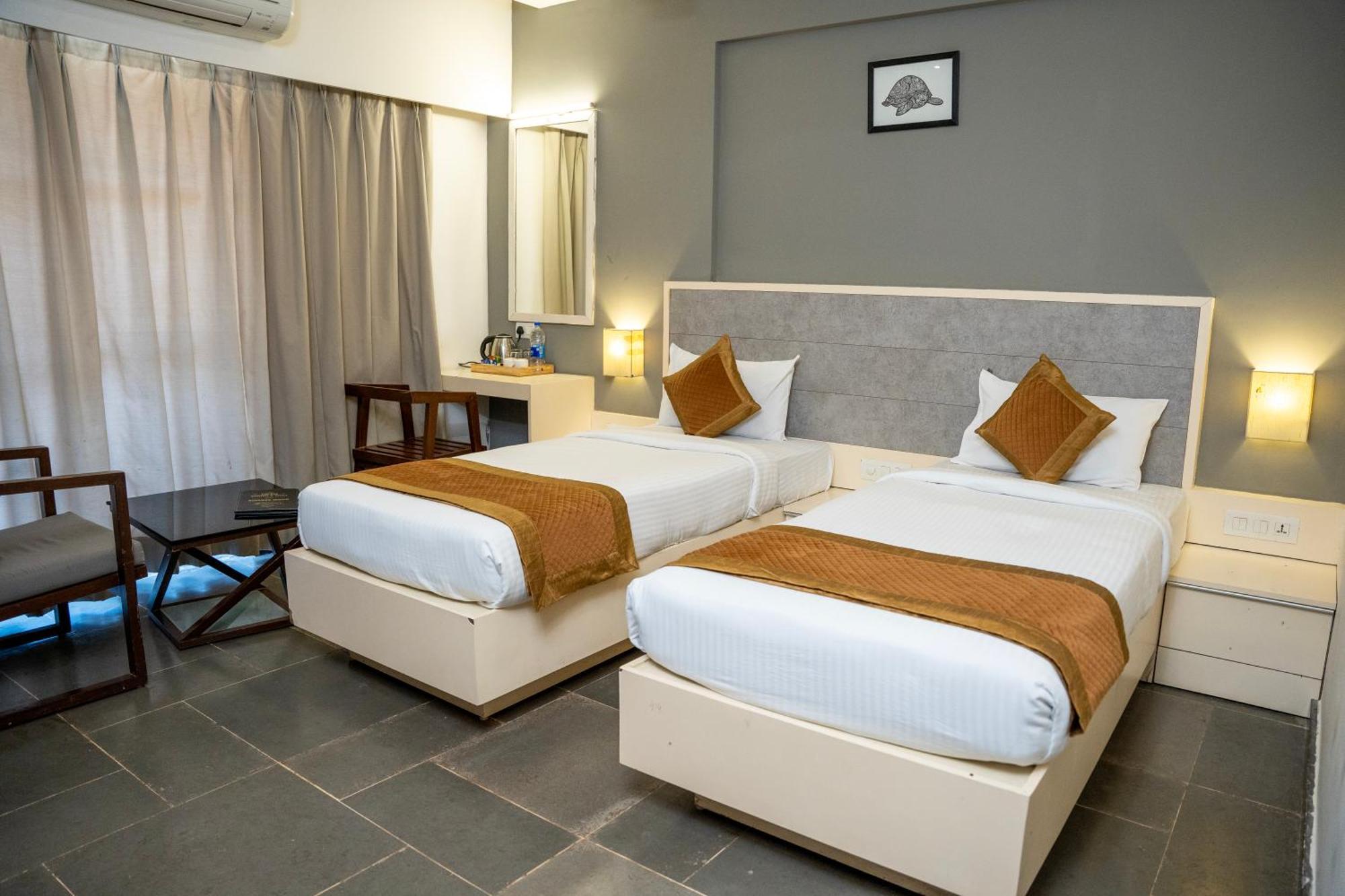 Hotel Dwarawata Dharwad Exterior foto